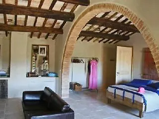 Follonico 4-Suite B&B *