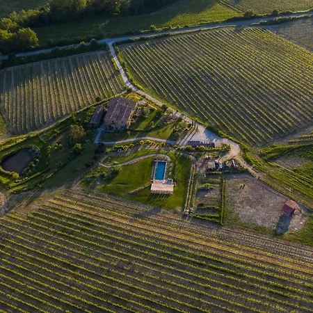 Country house Follonico 4-Suite B&B *