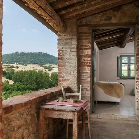 Follonico 4-Suite B&B Landsted Torrita di Siena