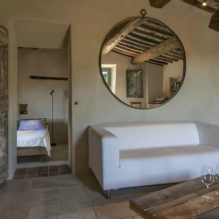 Follonico 4-Suite B&B
