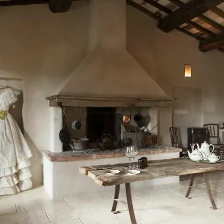 Follonico 4-Suite B&B Country house *