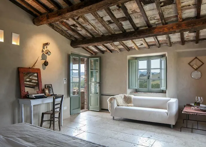 Follonico 4-Suite B&B *